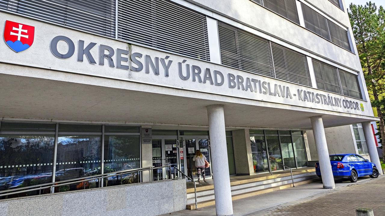 Úrady katastra