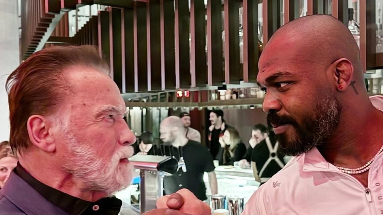 Arnold Schwarzenegger a Jon Jones