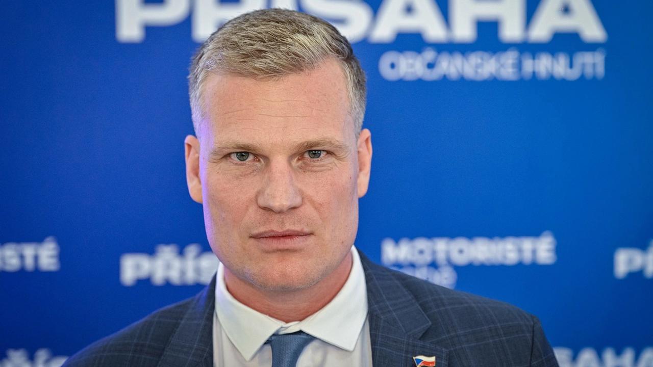 Filip Turek, poslanec EP a čestný predseda strany Motoristé sobě.