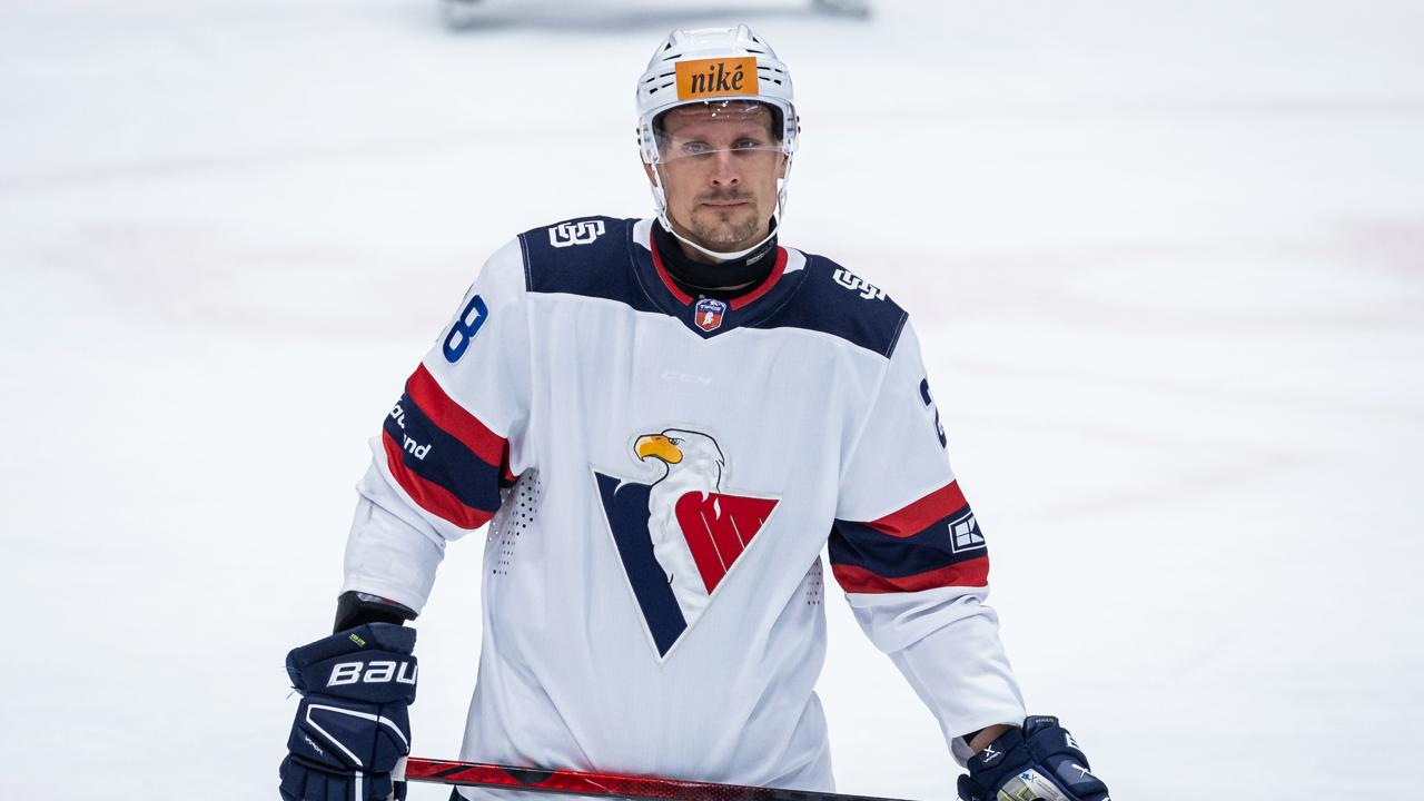 Zápas 22. kola hokejovej extraligy medzi HC Slovan Bratislava a HC Košice. Na snímke Richard Pánik.