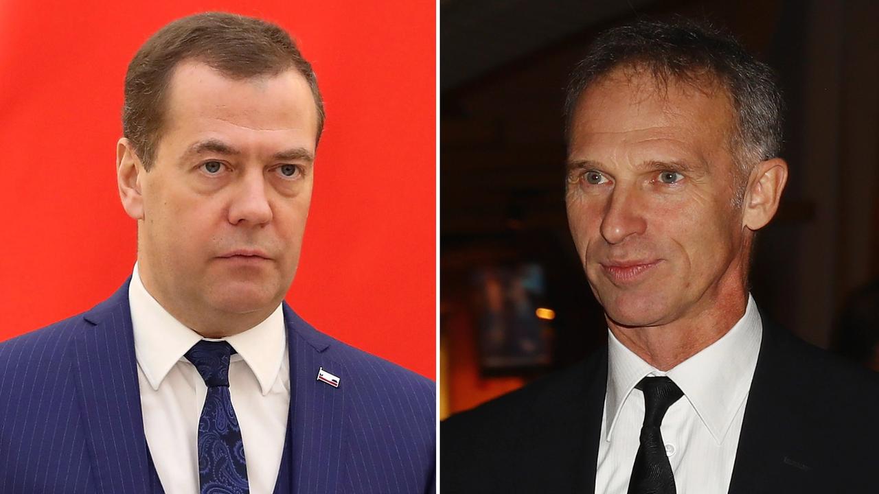 Českí politici odsúdili Medvedevove vyhrážky Haškovi.