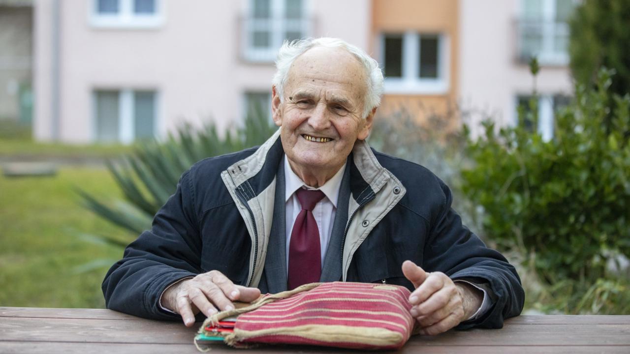 Napriek seniorskému veku je stále aktívny. S LADISLAVOM IVANOM sme sa stretli v jeho rodnej obci pri Košiciach.