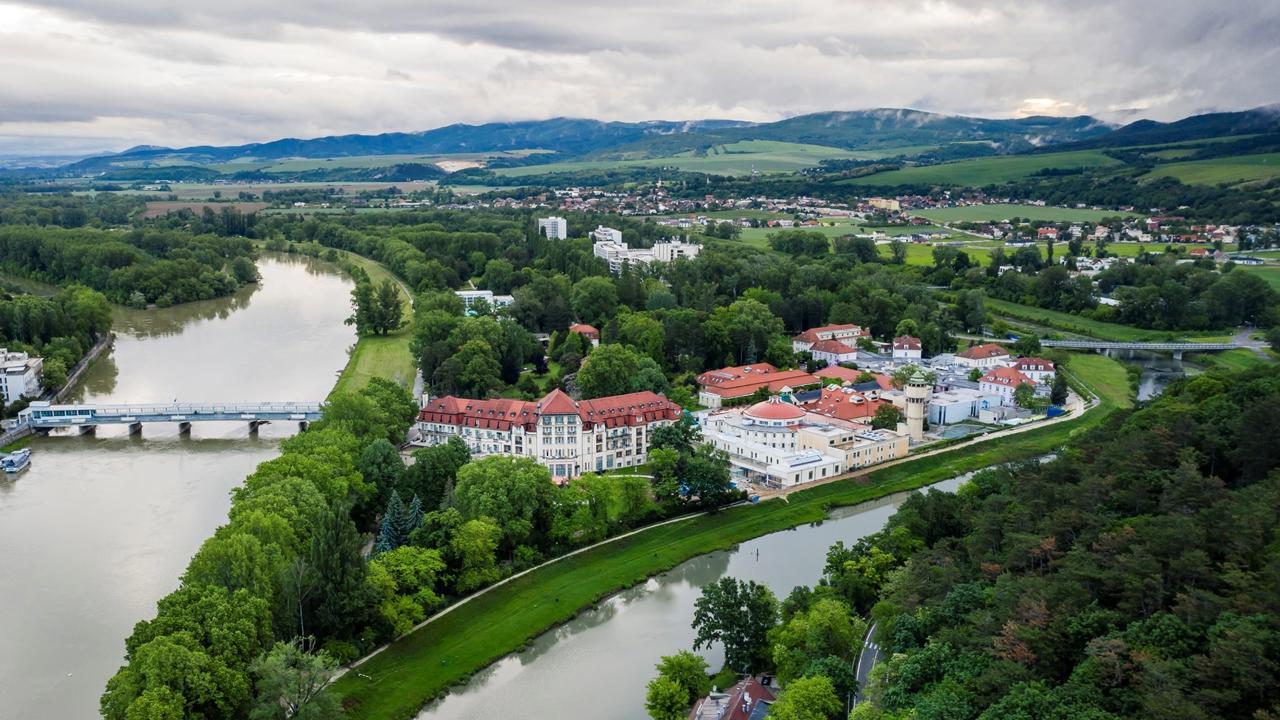 Kúpeľný ostrov v Piešťanoch.