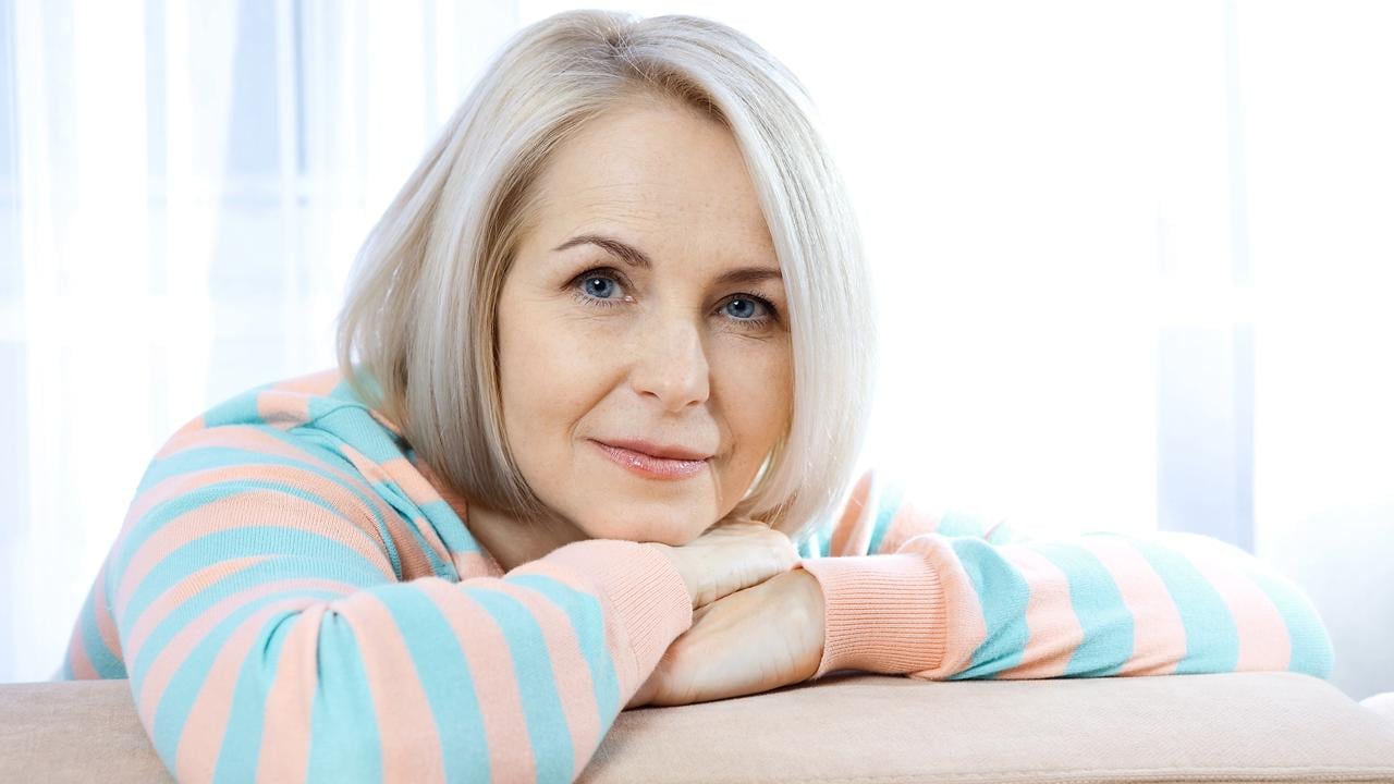 Život ženy sa menopauzou nekončí, a ak ju dokáže prijať a zvládnuť, v mnohom môže byť pre ňu novým začiatkom.