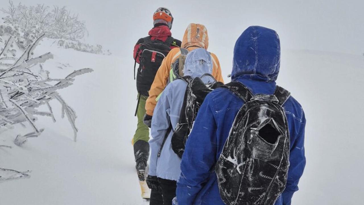 Trojica turistov zablúdila počas túry pri Chate pod Chlebom.