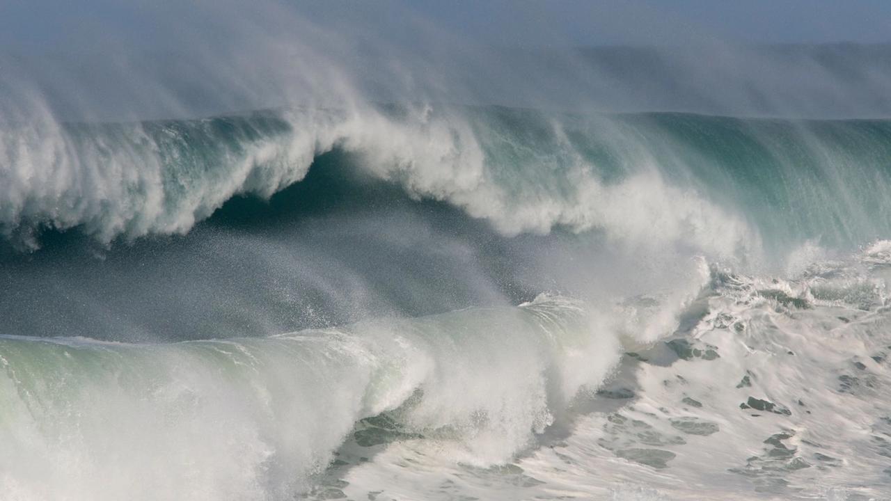 Zemetrasenie v Indickom oceáne alebo Sumatransko-andamanské zemetrasenie, ktoré sa udialo o 00:58:53 svetového času 26. decembra 2004, bolo podmorské tektonické zemetrasenie subdukčného pôvodu, ktorého epicentrum sa nachádzalo západne od Sumatry v Indonézii. Bolo jedným z najväčších zemetrasení za posledných 100 rokov.
