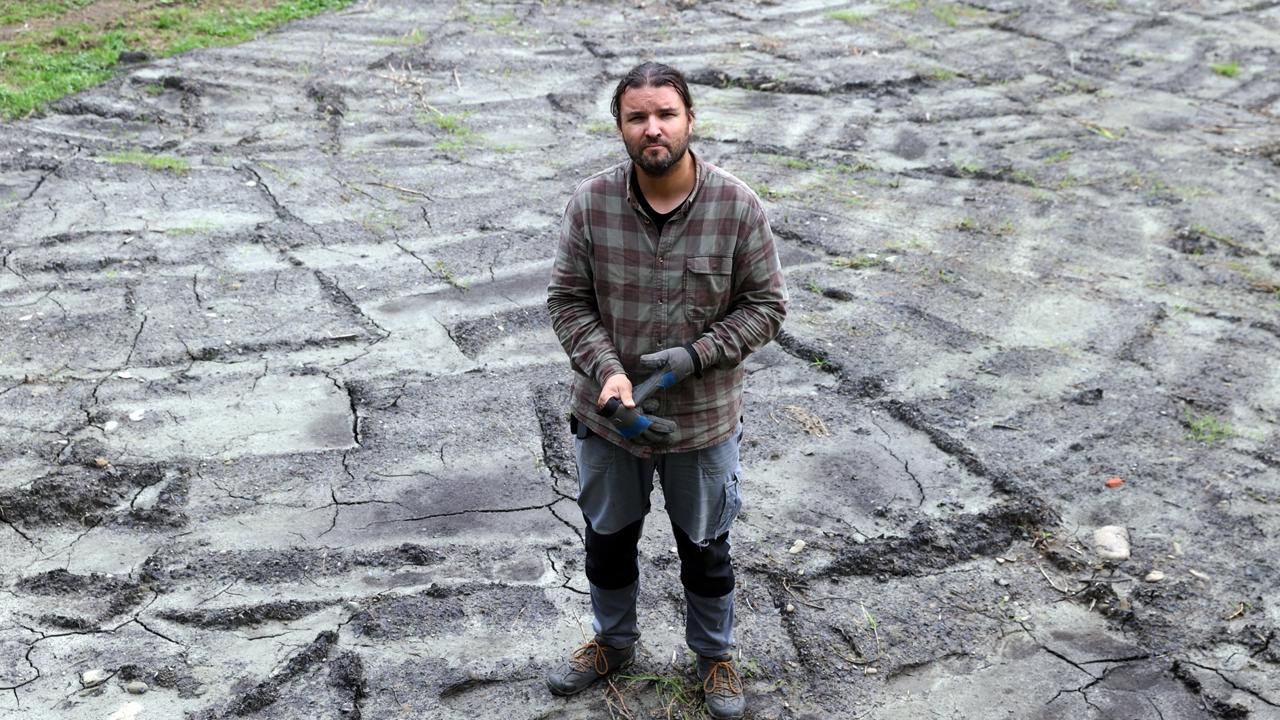 S DANIELOM sme sa rozprávali počas jeho práce, dostal zákazku na stavbe neďaleko Prešova.