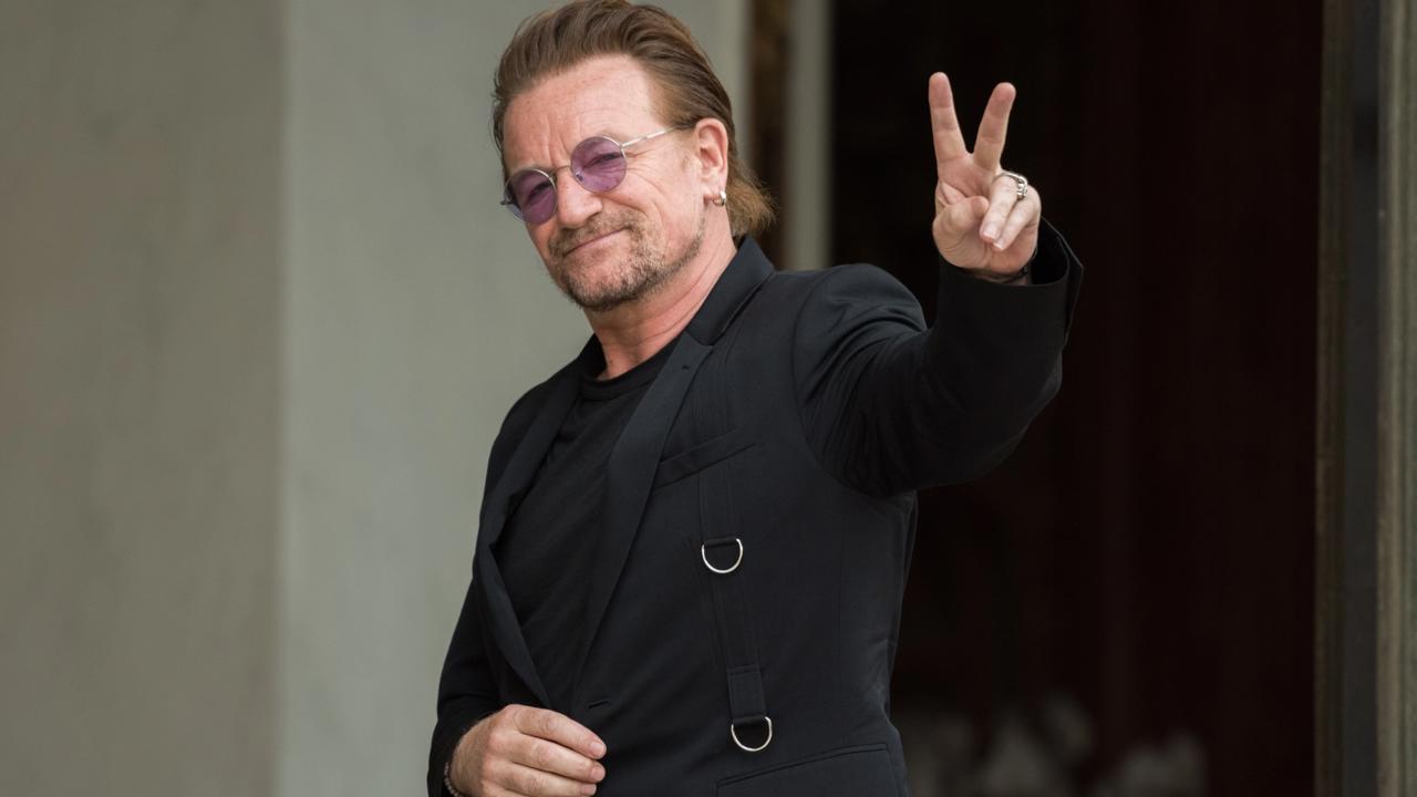 Bono prežíva celú svoju kariéru po boku manželky. Stretli sa na strednej.