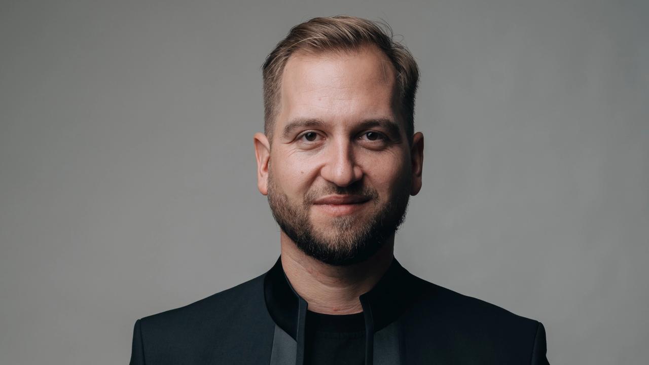 Spevák Samuel Tomeček