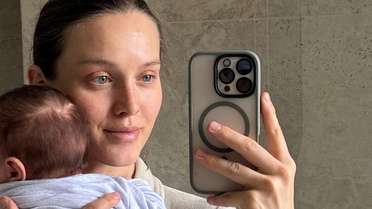 Bibi Bardy ukázala kúsok zo svojho života s dvojičkami.