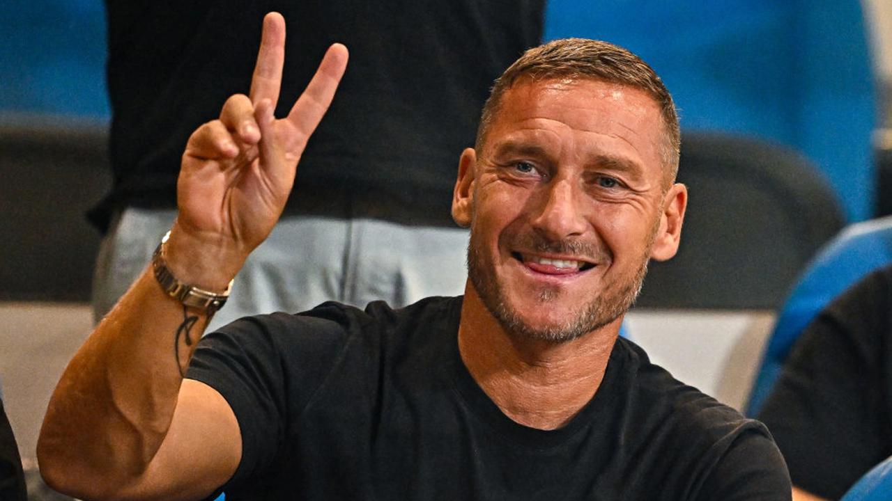 GENOA, ITALY - SEPTEMBER 28: Francesco Totti, former captain of Roma, reacts prior to kick-off in the Serie A TIM match between Genoa CFC and AS Roma at Stadio Luigi Ferraris on September 28, 2023 in Genoa, Italy. (Photo by Simone Arveda/Getty Images)