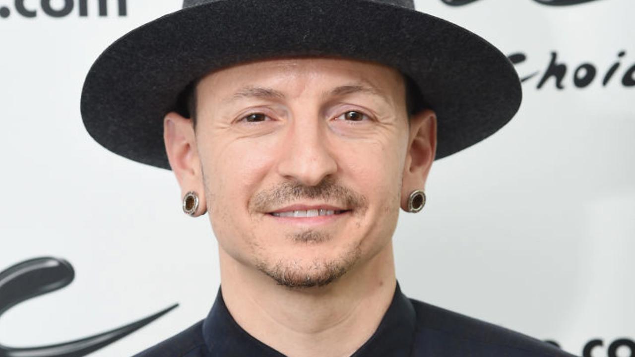 Spevák obľúbenej kapely Linkin Park Chester Bennington (†  41) sa v roku 2017 obesil. Celý život bojoval so svojimi démonmi a závislosťami.