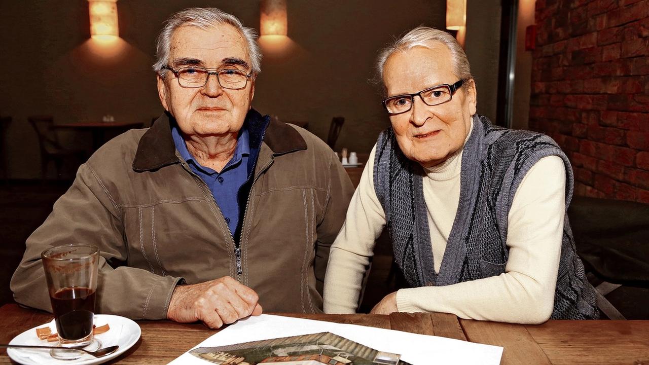 Skutočný kriminalista Karel Malý (vľavo) a herec Vladimír Brabec.