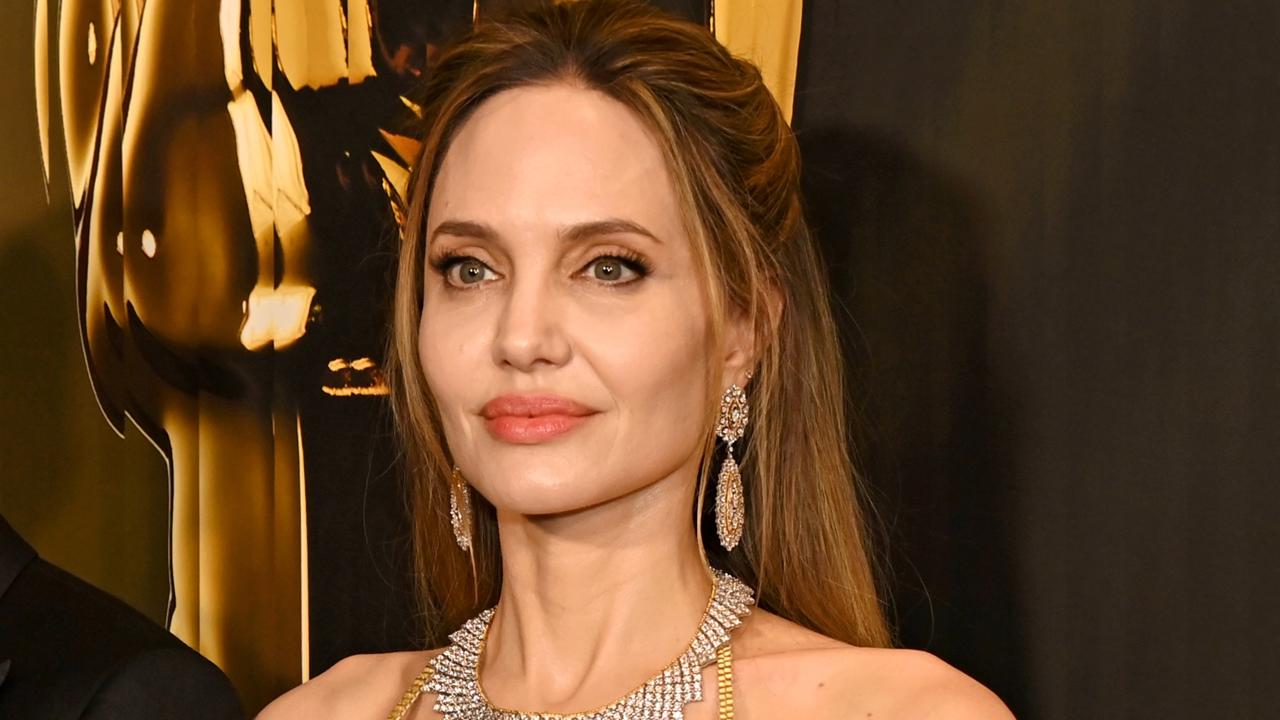 Hrdá mama Angelina Jolie so 16-ročným synom Knoxom