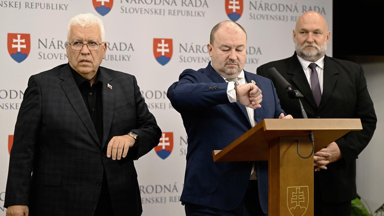 Národná koalícia/Nezávislí kandidáti žiadajú jedno ministerské kreslo.