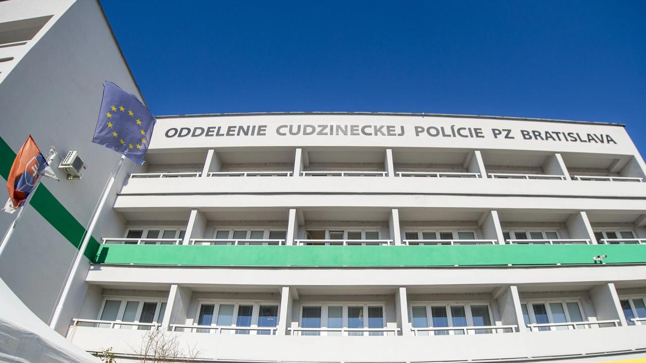 Na snímke Oddelenie cudzineckej polície v Bratislave 11. marca 2022. FOTO TASR - Martin Baumann
