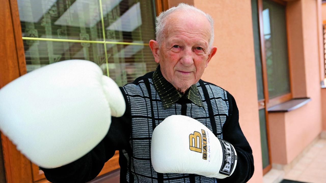 Slovenský boxer Ján Zachara získal zlato na OH 1952.