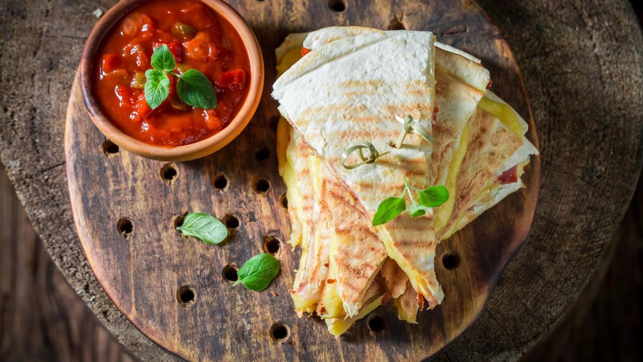 Doprajte si kráľovské raňajky: Po tejto quesadille si oblížete všetky prsty!