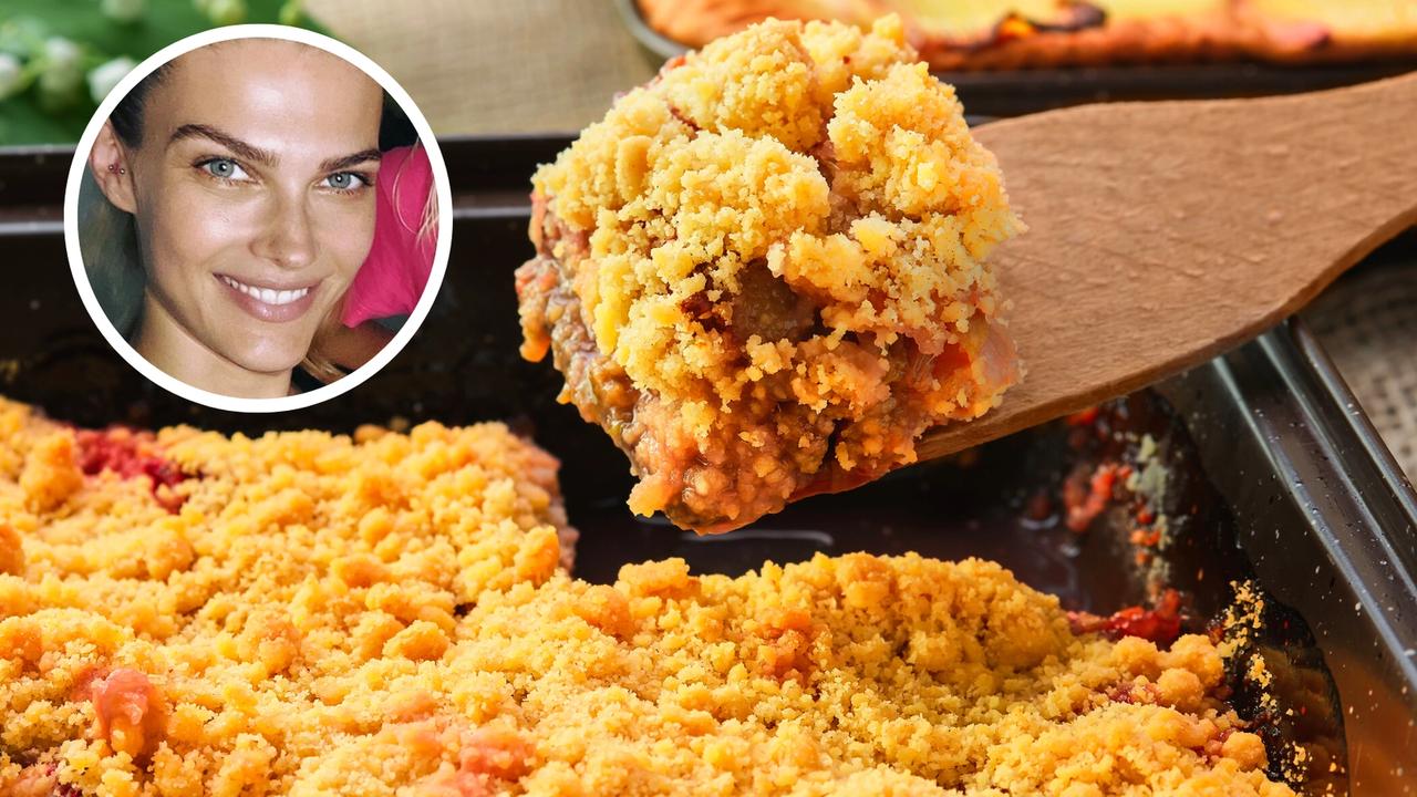 Fit MAŠKRTA bez múky: Fantastický rebarborový koláč od Mirky Luberdovej si môžete dopriať bez výčitiek!