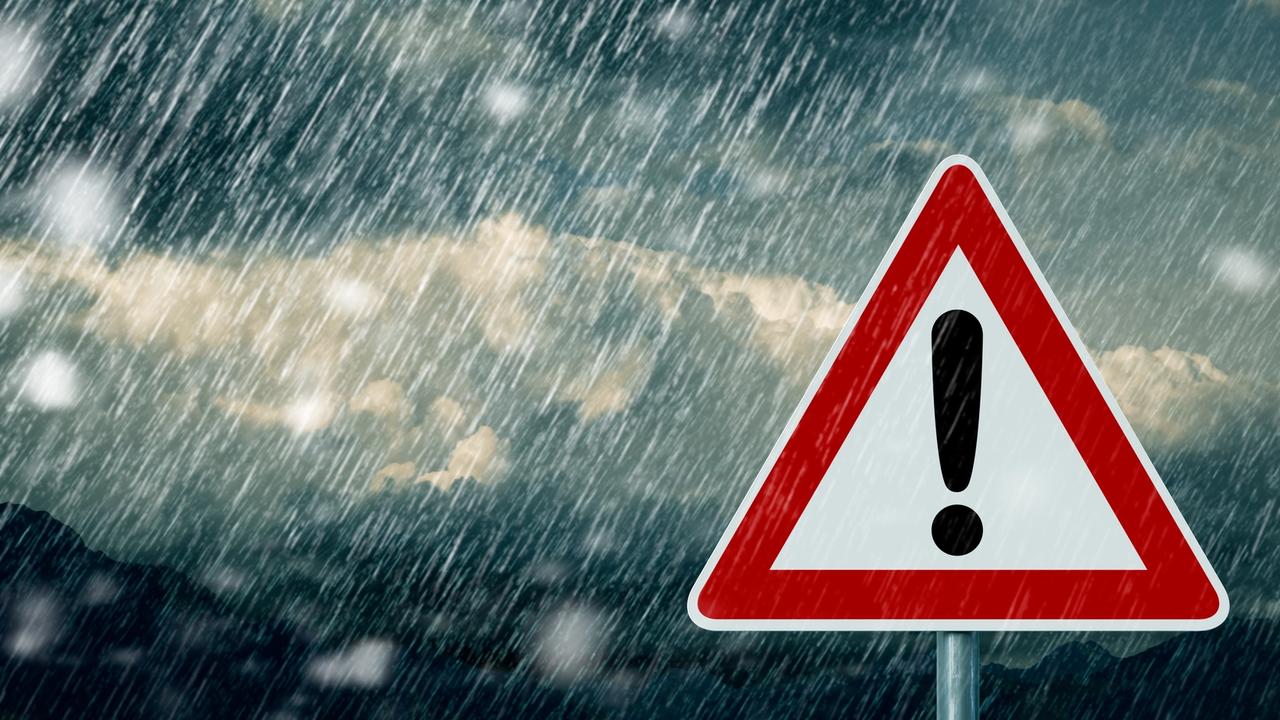 Vo štvrtok (24. 4.) najmä na západnom a strednom Slovensku treba počítať s búrkami. Slovenský hydrometeorologický ústav (SHMÚ) pre ne vydal aj výstrahy prvého stupňa. SHMÚ o tom informoval na svojom webe.