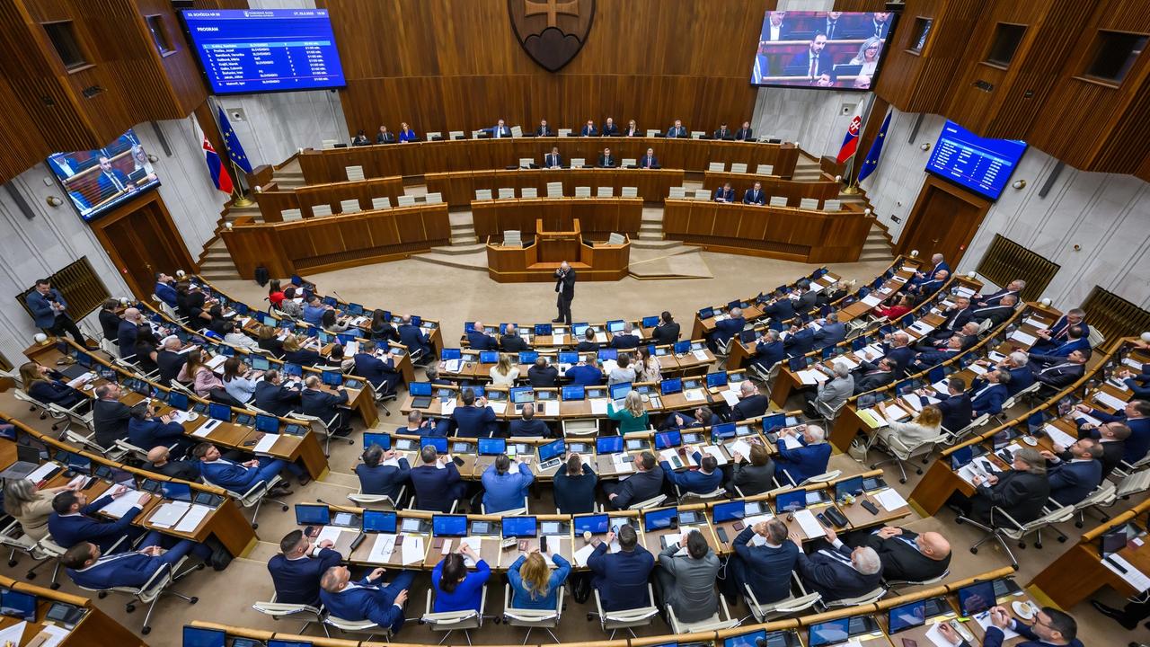Novela rokovacieho poriadku má skrátiť rozpravu, na stôl má prísť na jeseň.