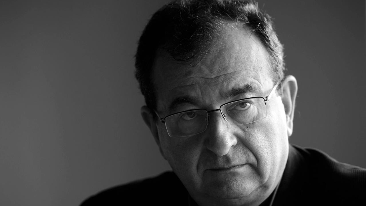 Vo veku 75 rokov zomrel v pondelok známy český psychiater, popularizátor vedy a vysokoškolský pedagóg Cyril Höschl.