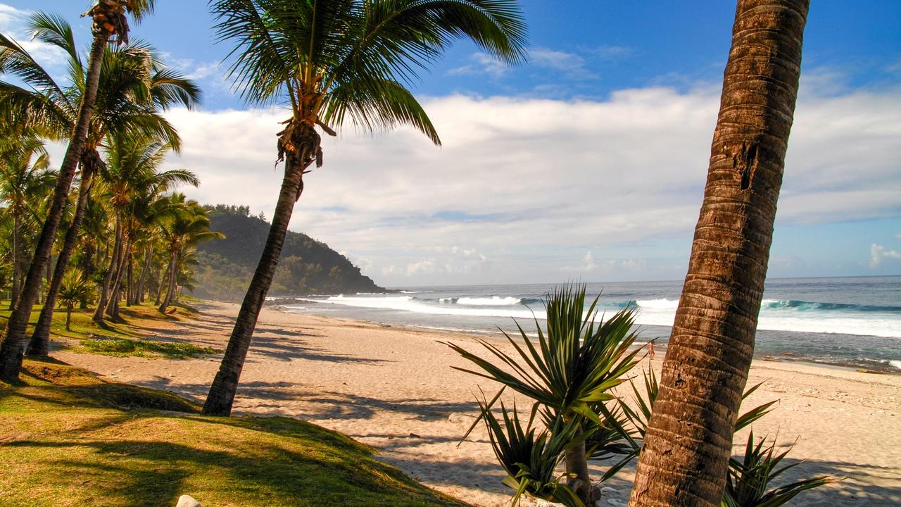 Pláž Grande Anse na ostrove Réunion.