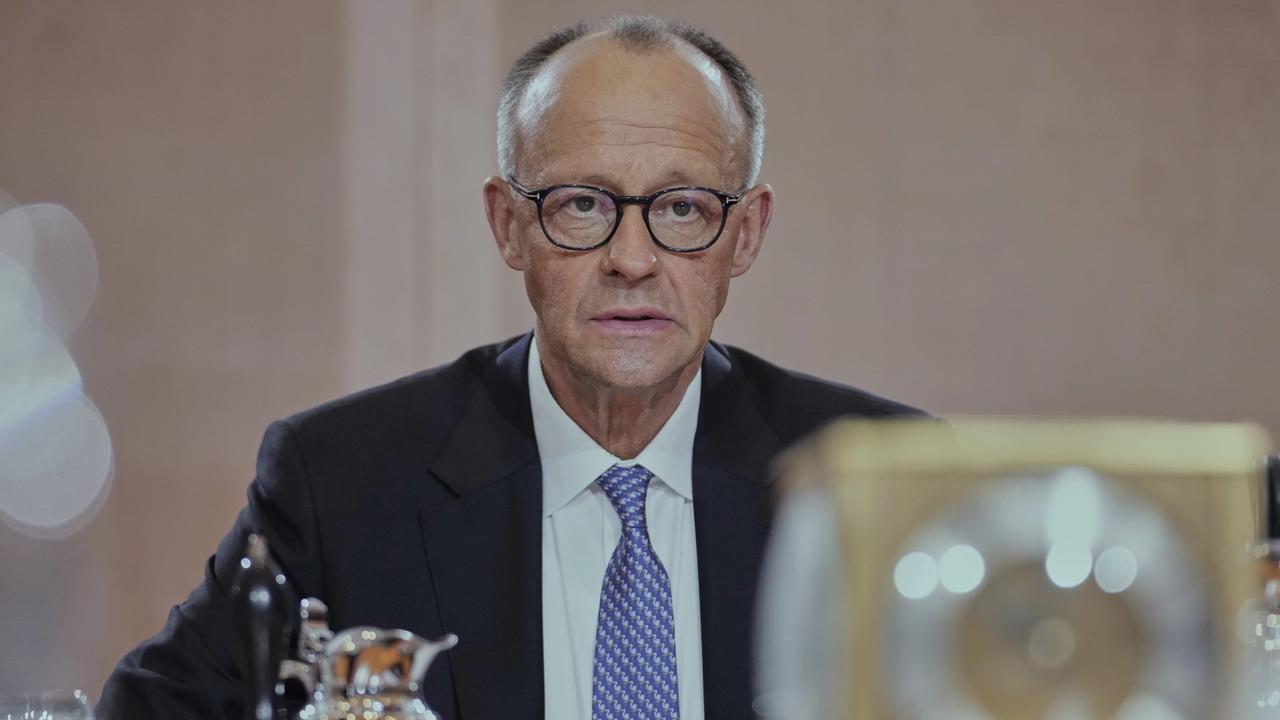 Nový nemecký kancelár Friedrich Merz počas prvého zasadnutia vládneho kabinetu v Berlíne v utorok 6. mája 2025.