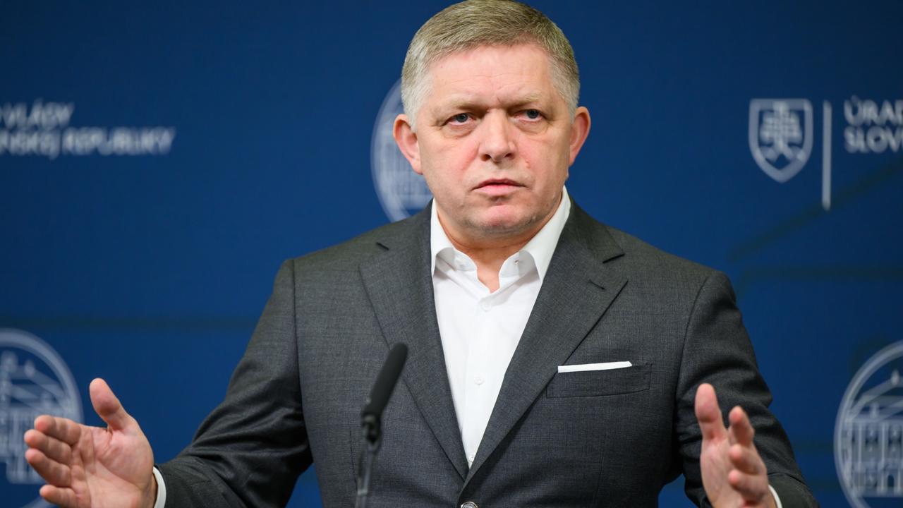 Predseda vlády SR Robert Fico (Smer-SD)