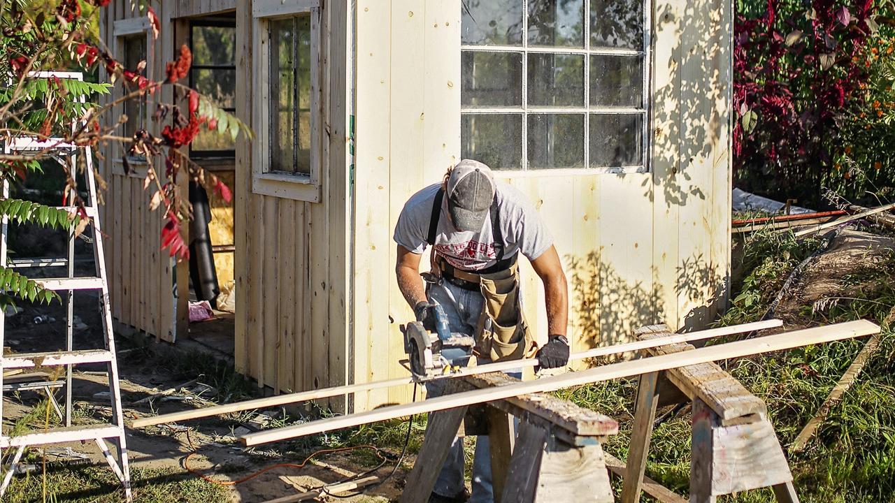 V prípade hluku a určenia miery primeranosti je rozdiel, či zvýšenú hlučnosť spôsobuje práca, ktorú vykonávate jednorazovo pre seba, alebo tá, ktorú robíte nepretržite, napríklad v rámci podnikania.