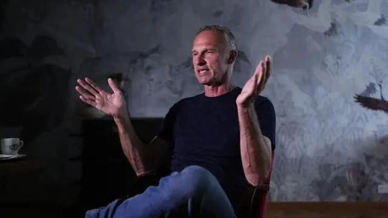 Legendárny český hokejový gólman Dominik Hašek.