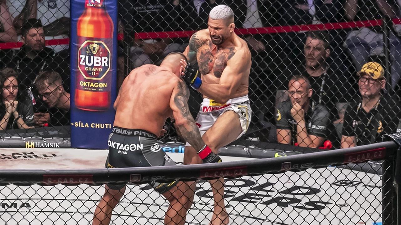 Na snímke finálny zápas Oktagon 72 kde proti sebe nastúpil Karel Vémola a Attila Végh.