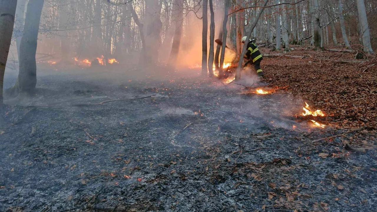 Požiar nad obcou Valaská Belá.