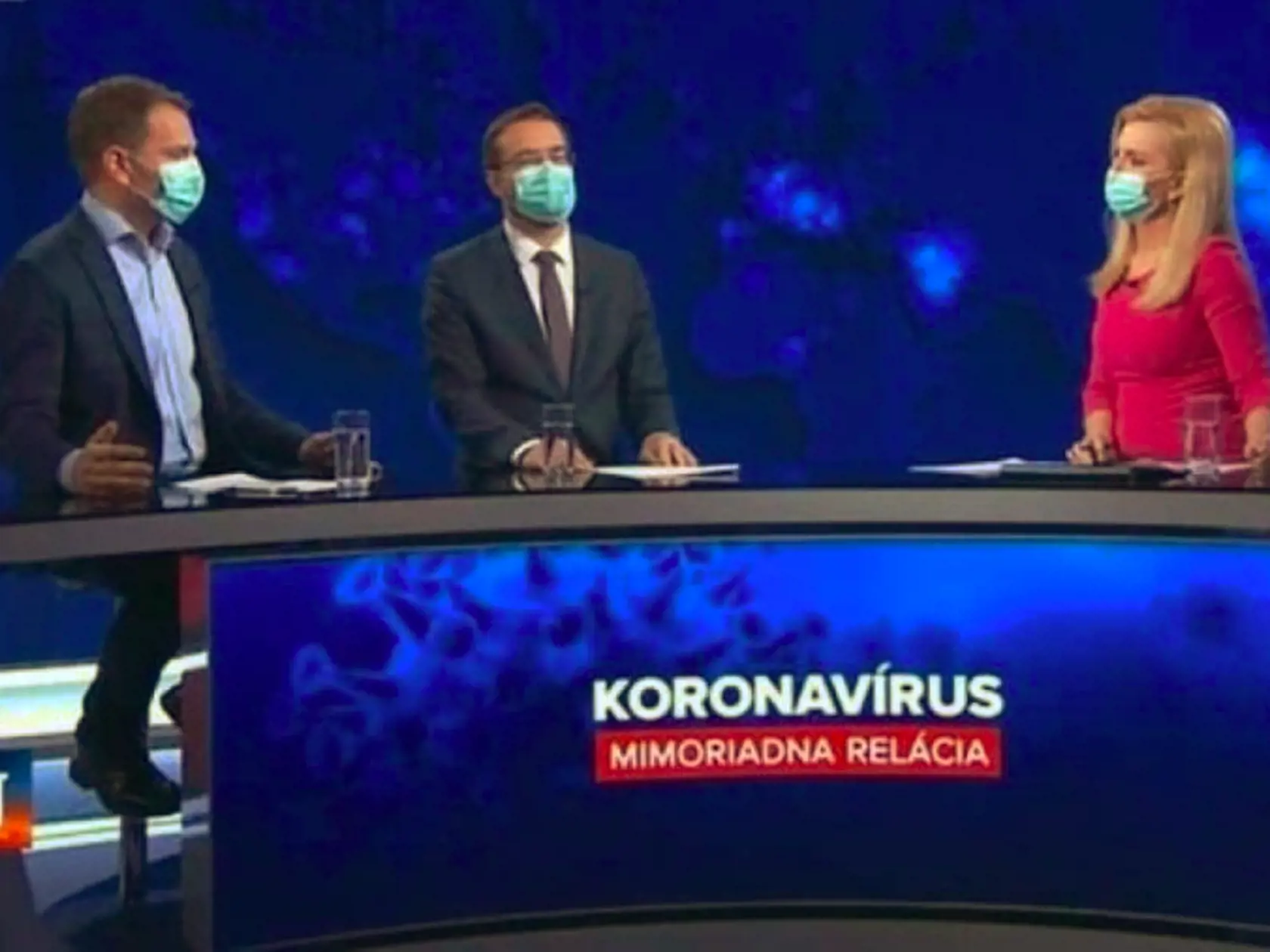 Zlatica Puškárová s Igorom Matovičom v relácii Koronavírus