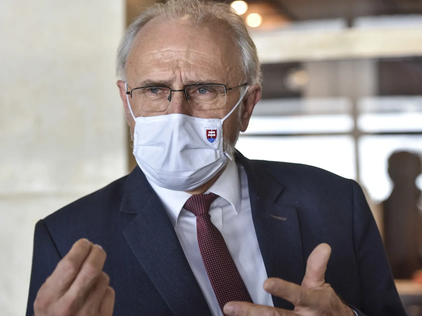 Ministerstvo pôdohospodárstva Bírešovi ďakuje za prácu, zmenu odôvodňuje tým, že už dosiahol dôchodkový vek a ministerstvo chce do správy vniesť nové manažérske prístupy.