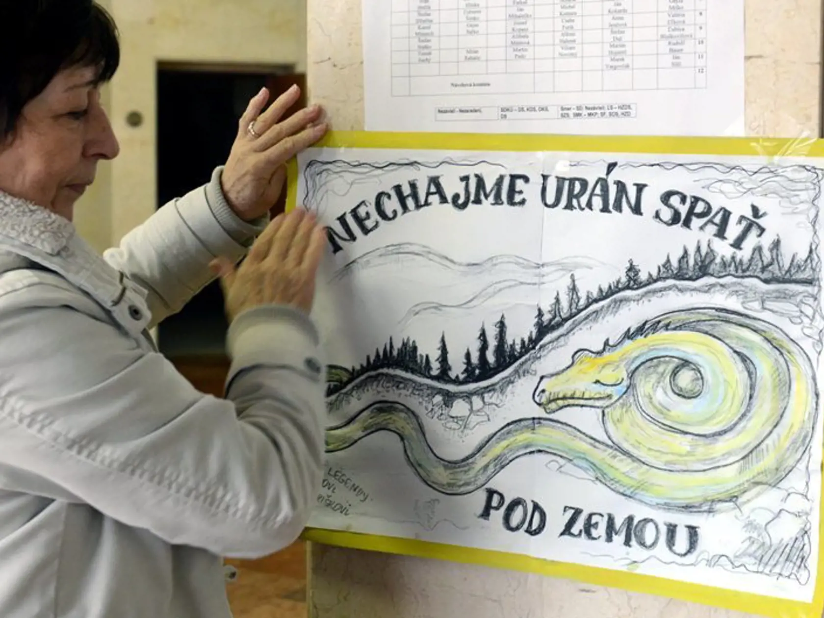 Aktivisti sú proti ťažbe uránu na Jahodnej pri Košiciach.