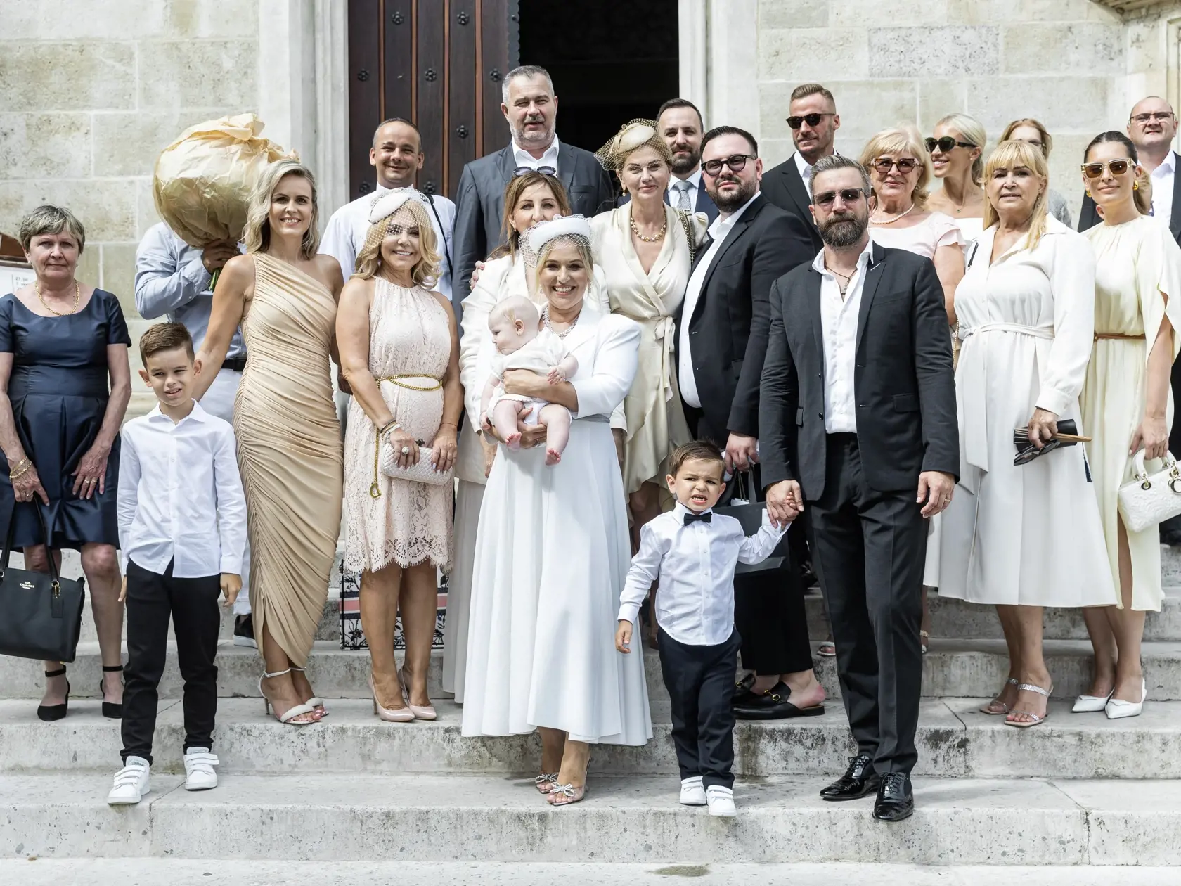 Krst dcéry Dominiky Navara Cibulkovej a Michala Navaru Niny v bratislavskom Dóme svätého Martina. Na snímke Dominika Cibulková s manželom Michalom, synom Jakubom, dcérou Ninou, Katarína Cibulková, Barbora Franeková, Andrej Kusalík, Monika Beňová a Ľubomír Klčo.