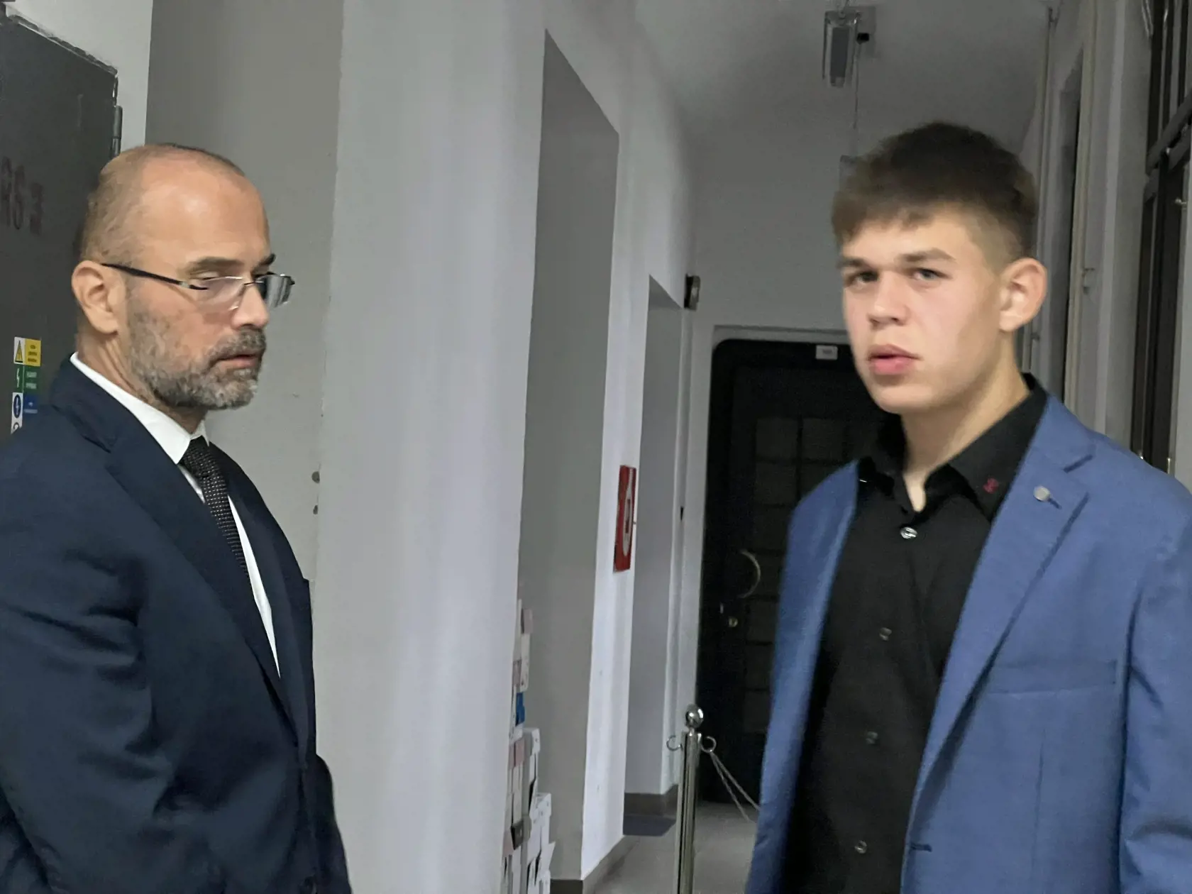 Pojednávanie s podnikateľom z Revúcej Mariánom Výborným na Špecializovanom trestnom súde v Banskej Bystrici 11.10.2023. Na foto je syn Iriny.