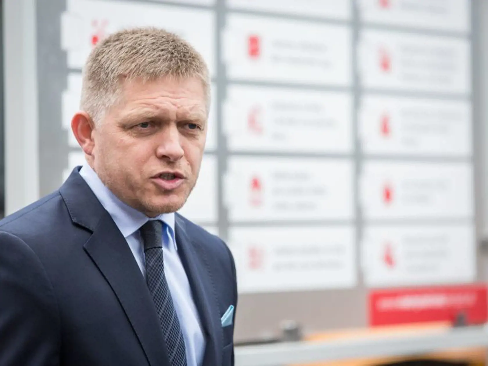 Robert Fico vysvetľoval svoj názor na utečeneckú krízu.