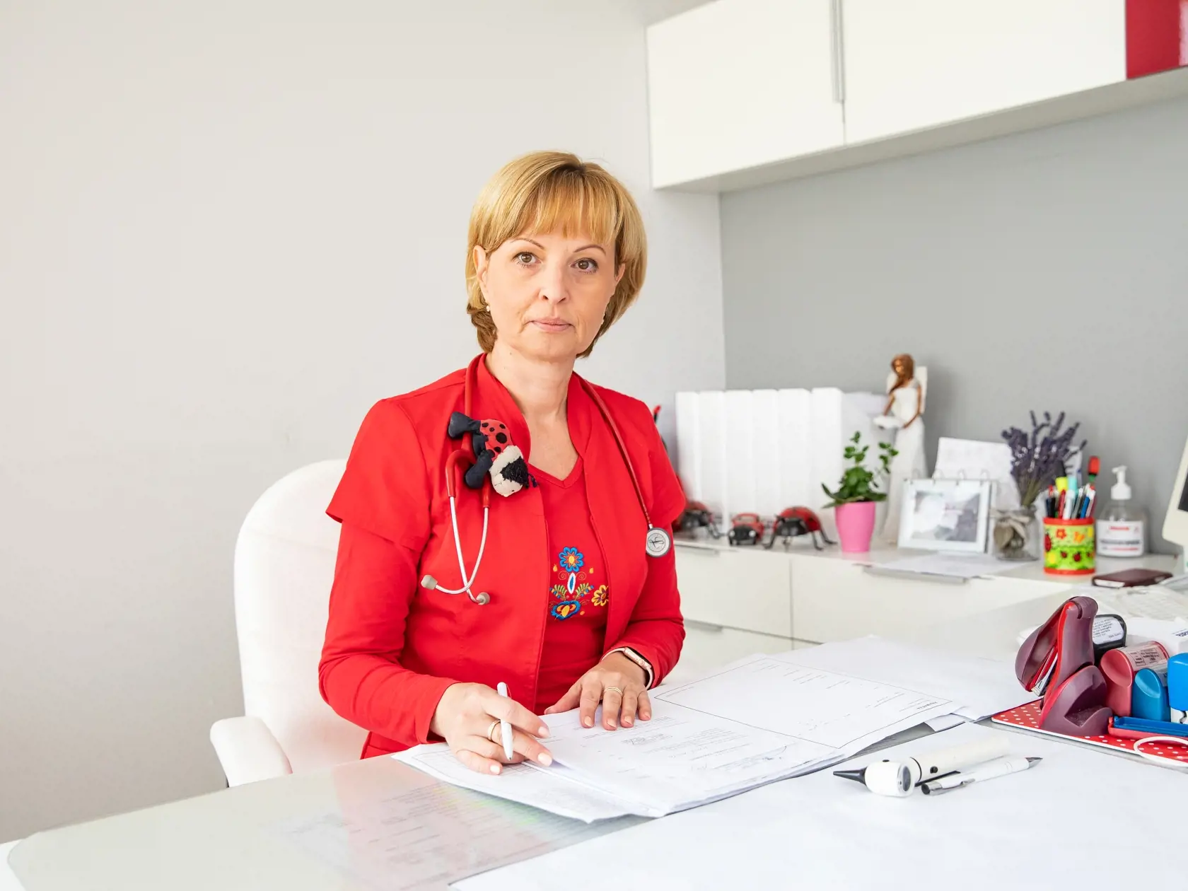 Pediatrička Elena Prokopová: Treba odbúrať administratívu, urobiť reformu primárnej starostlivosti, sfunkčniť e-zdravie a zaviesť katalóg výkonov, aby sme presne vedeli, že tento výkon trvá takto dlho a koľko zaň dostane lekár zaplatené.