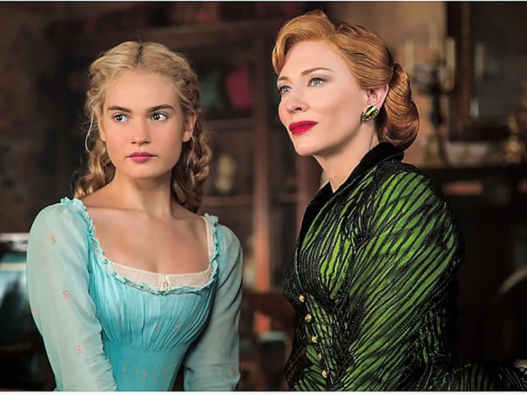 Ani výpravná Popoluška s Cate Blanchett a Lily James nominovaná na Oscara nezaujala svet tak ako české Tri oriešky.
