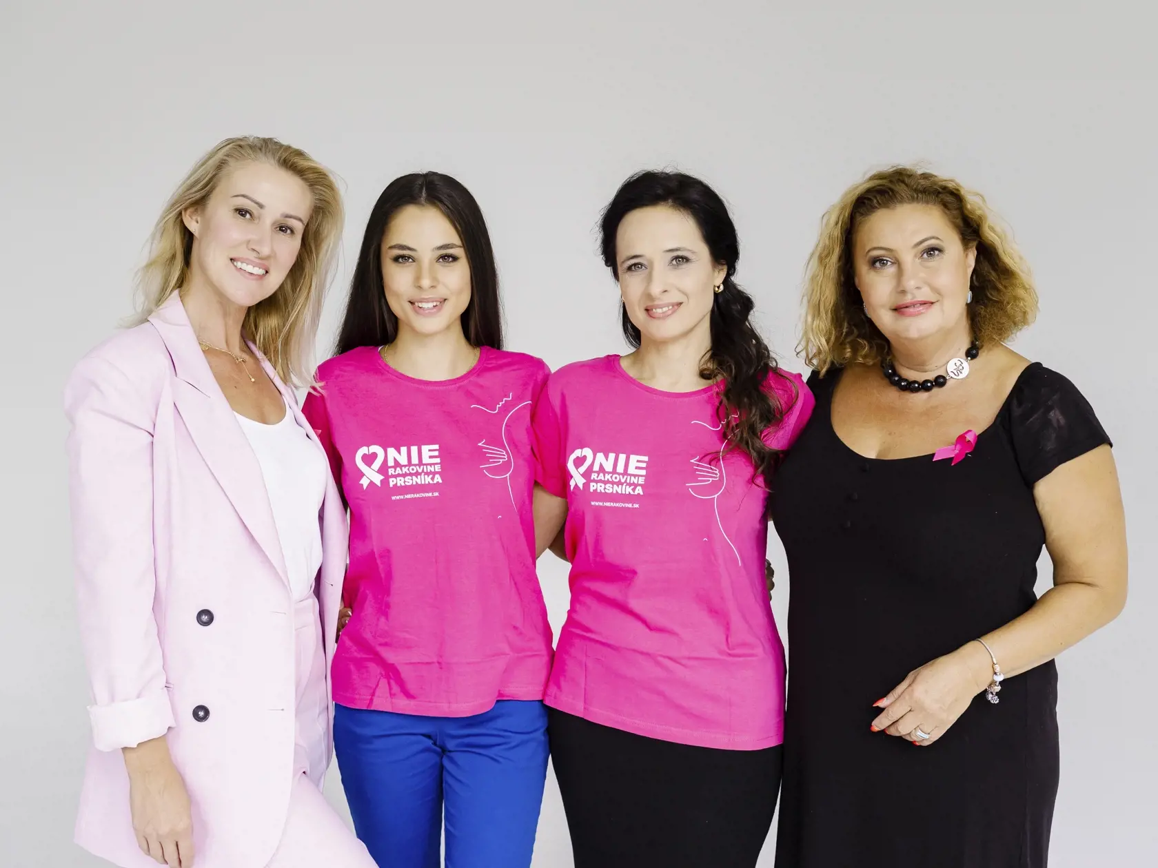 Janka Pifflová Španková, prezidentka aliancie NIE RAKOVINE a spoluautorka kampane PINK OCTOBER (vpravo), už roky apeluje na ženy, aby nepodceňovali prevenciu rakoviny prsníka.