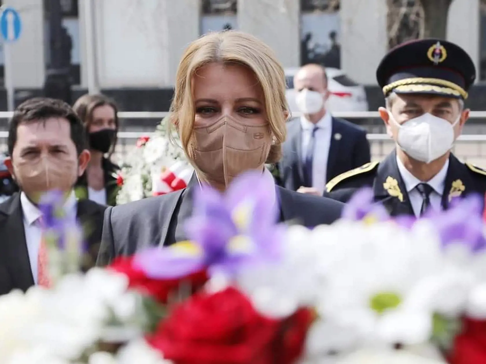 Jurajovi Rizmanovi sa tento záber z kladenia vencov pri príležitosti oslobodenia Bratislavy zdal najzaujímavejší.