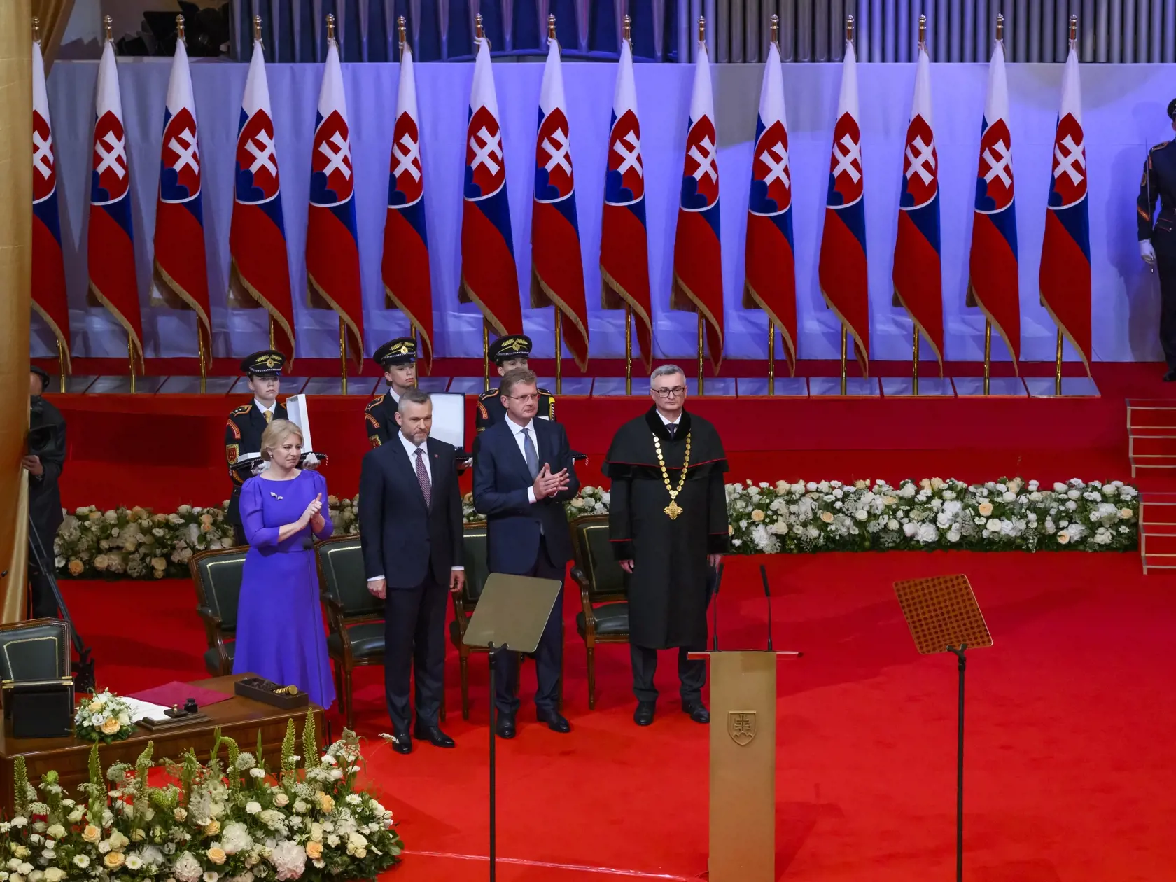 Na snímke zľava bývalá prezidentka SR Zuzana Čaputová, prezident SR Peter Pellegrini, podpredseda Národnej rady SR Peter Žiga (Hlas-SD), ktorý je poverený jej vedením a predseda Ústavného súdu SR Ivan Fiačan počas slávnostnej schôdze Národnej rady SR pri príležitosti zloženia sľubu prezidenta SR v priestoroch budovy Slovenskej filharmónie 15. júna 2024 v Bratislave. FOTO TASR - Jaroslav Novák