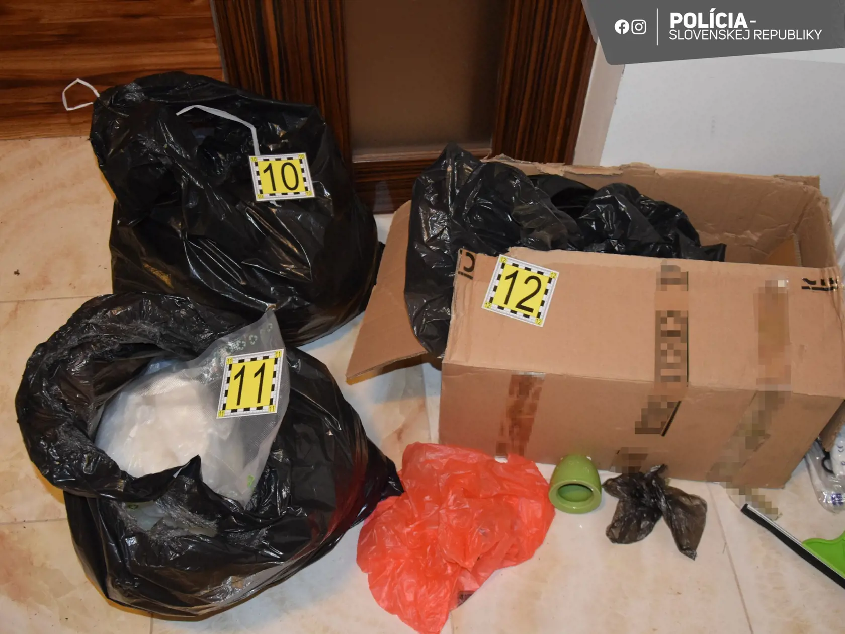 Slovenskí a českí kriminalisti uskutočnili obrovskú policajnú operáciu s krycím názvom VIVALDI