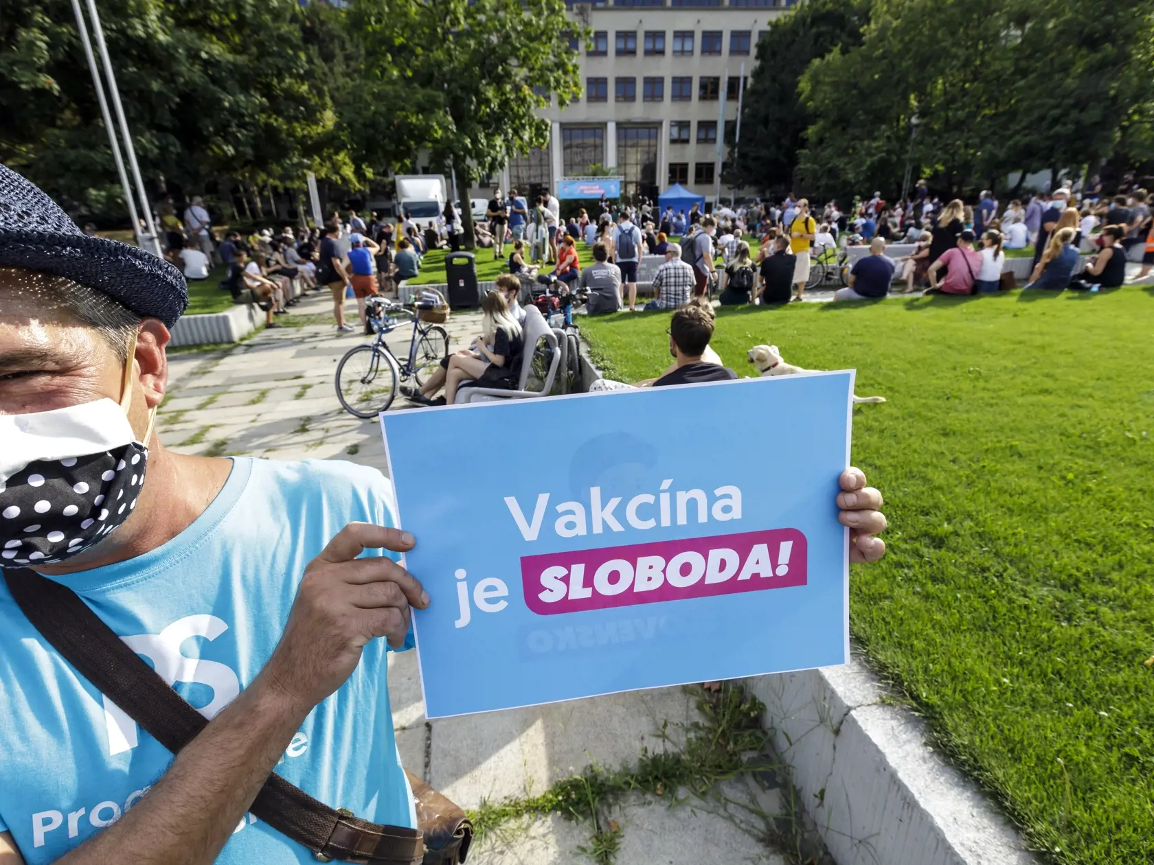 Mimoparlamentná strana Progresívne Slovensko (PS) zorganizovala v piatok 30. júla 2021 na Námestí Slobody v Bratislave verejnú manifestáciu s názvom Za očkované Slovensko. FOTO TASR - Dano Veselský
