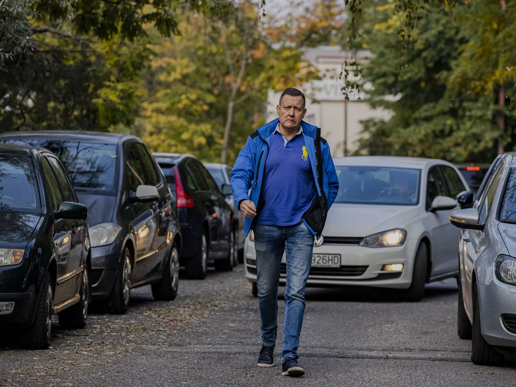 Na Zámockej ulici v Bratislave prišlo k streľbe po ktorej zostali na ulici ležať telá dvoch obetí. Na snímke príslušníci PZSR vykonávajú úkony na ulici Jaskový rad, kde bolo nájdené telo útočníka.