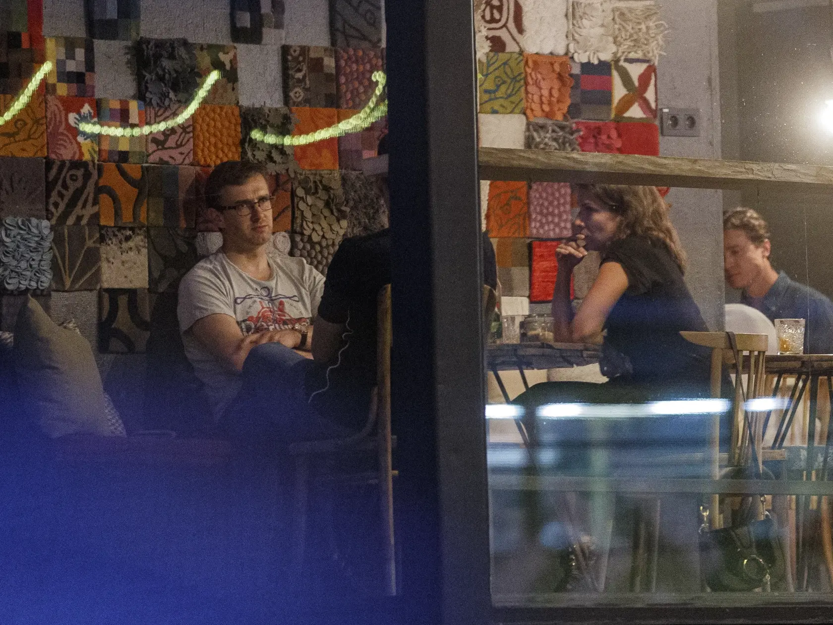 Tajné stretnutie Tomáša Druckera a dvoch poslancov Mosta-Híd, Martina Fedora a Kataríny Cséfalvayovej.