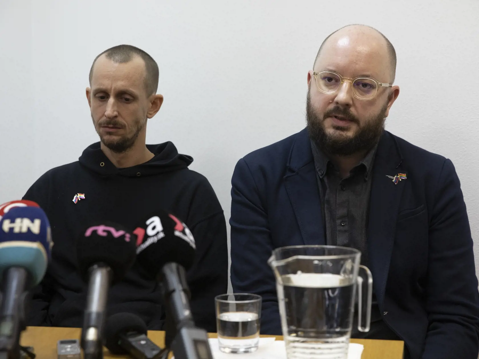 Roman Samotný, majiteľ klubu Tepláreň, kde zavraždili dvoch mužov a Martin Macko z Iniciatívnej inakosti.
