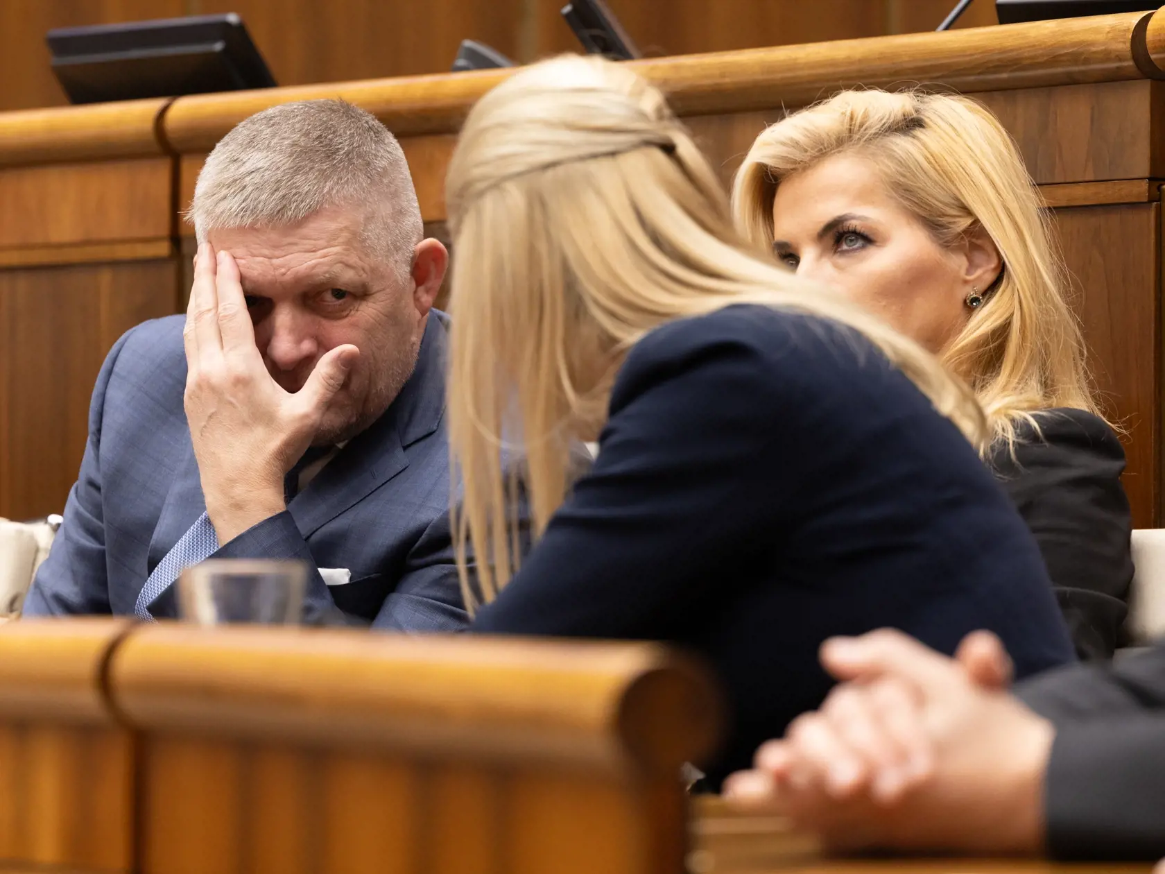 23. schôdza NR SR, ktorej hlavným programom je schvaľovanie rozpočtu Slovenskej republiky na rok 2025. Na snímke je Robert Fico, Denisa Saková a Martina Šimkovičová.